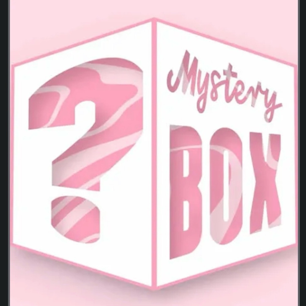 MYSTERY BOX - Women's Size EXTRA LARGE - 15 Pieces - Excellent Condition